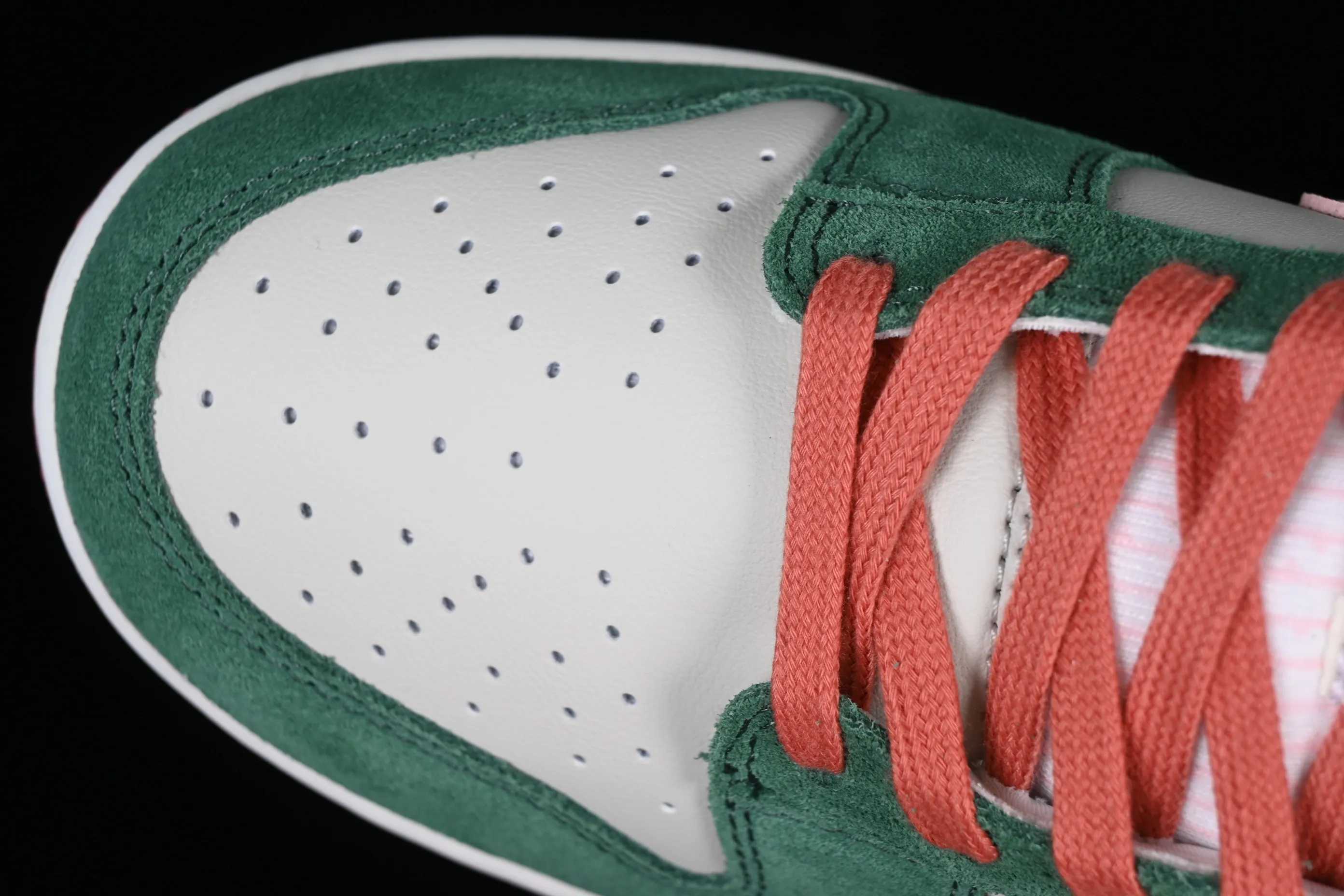 All Categories Nk SB Dunk Series Nk SB Dunk Low Low-top sneakers Nk Dunk Low "All Petals United" Sonorous Rose SB low-top casual sneakers FN8923-061
